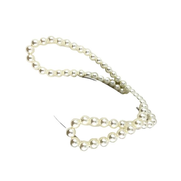 Zara Elegant White Pearl Necklace Timeless Strand For Women Classic Design - Picture 5 of 10